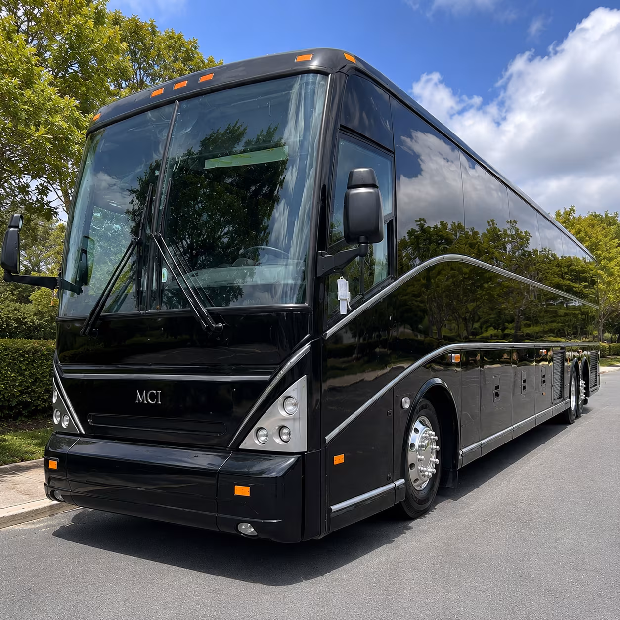 charter bus rentals to amphitheater shows near hillsboro