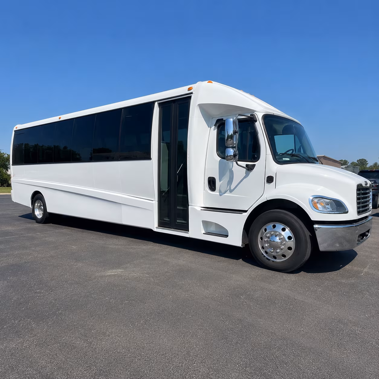 school field trip and group tour buses in hillsboro