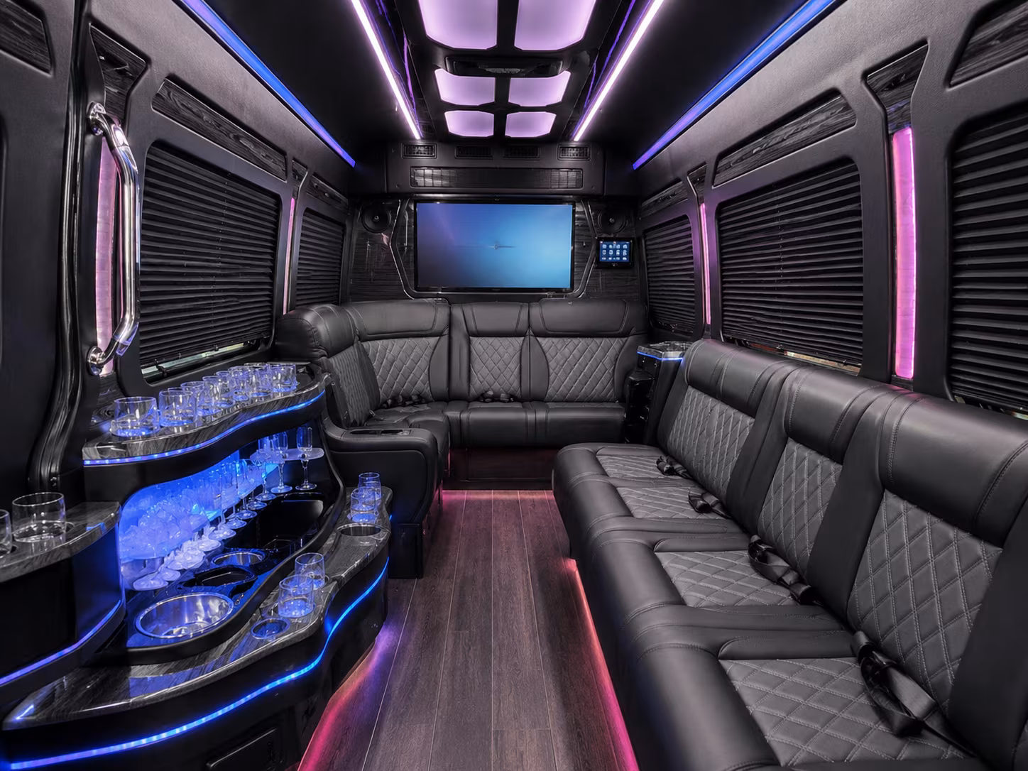 wine country and tualatin valley tour buses